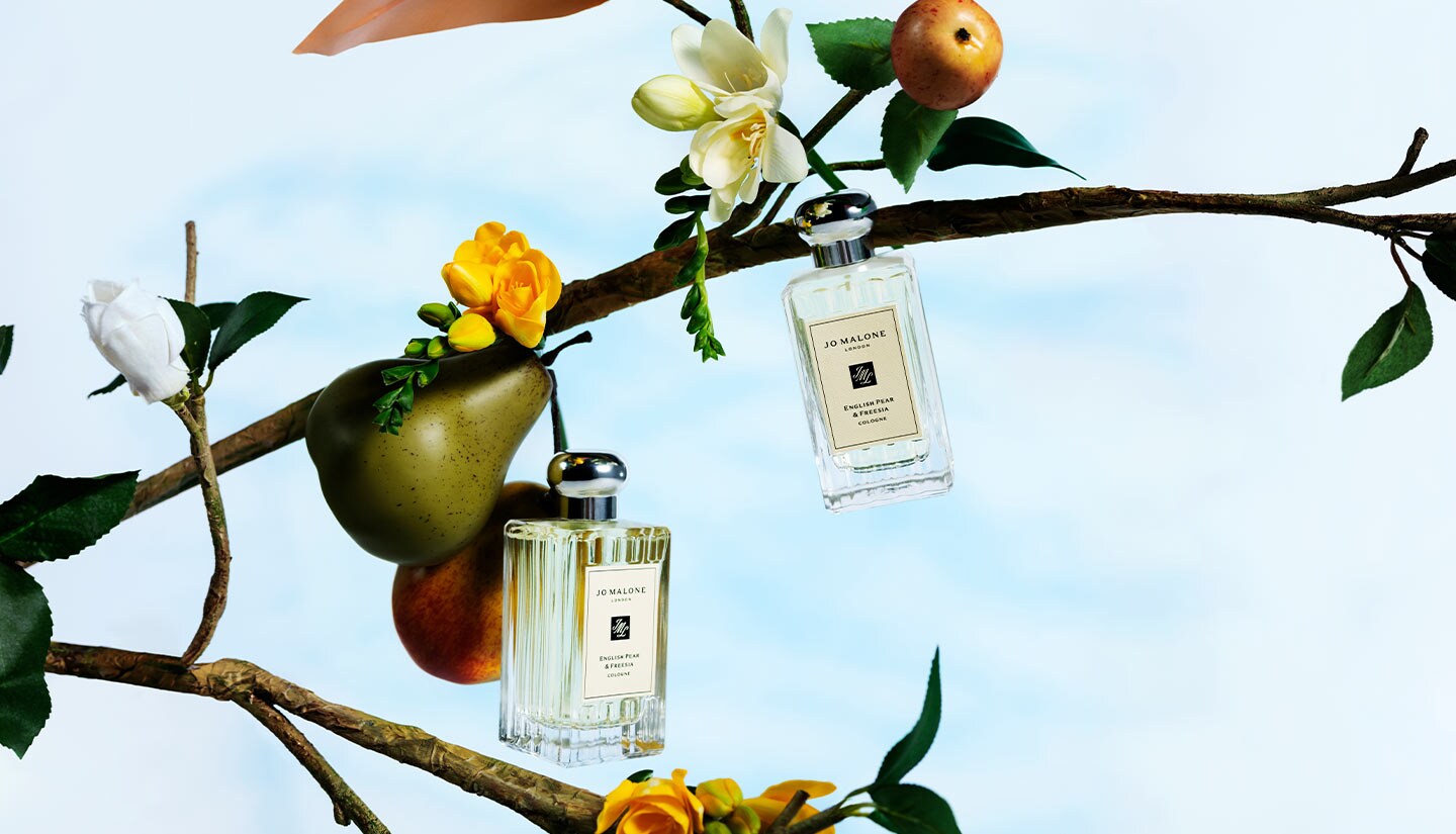 Jo malone pear and freesia. Jo Malone English Pear and Freesia. Jo English Pear & Freesia. Jo Malone English Pear Freesia пирамида аромата. Набор English Pear & Freesia Cologne collection.