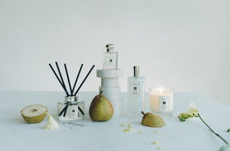 English Pear & Freesia